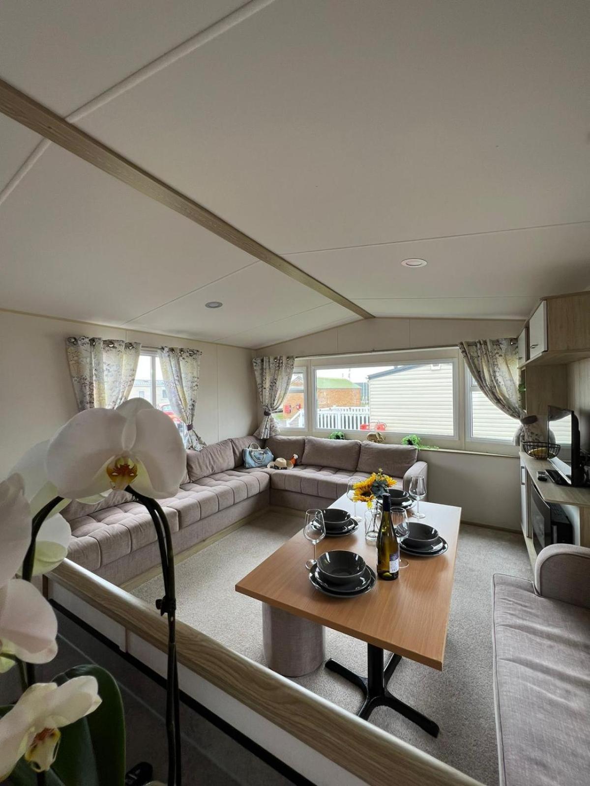Luxurious Three Bedroom Caravan Jaywick Sands Kültér fotó