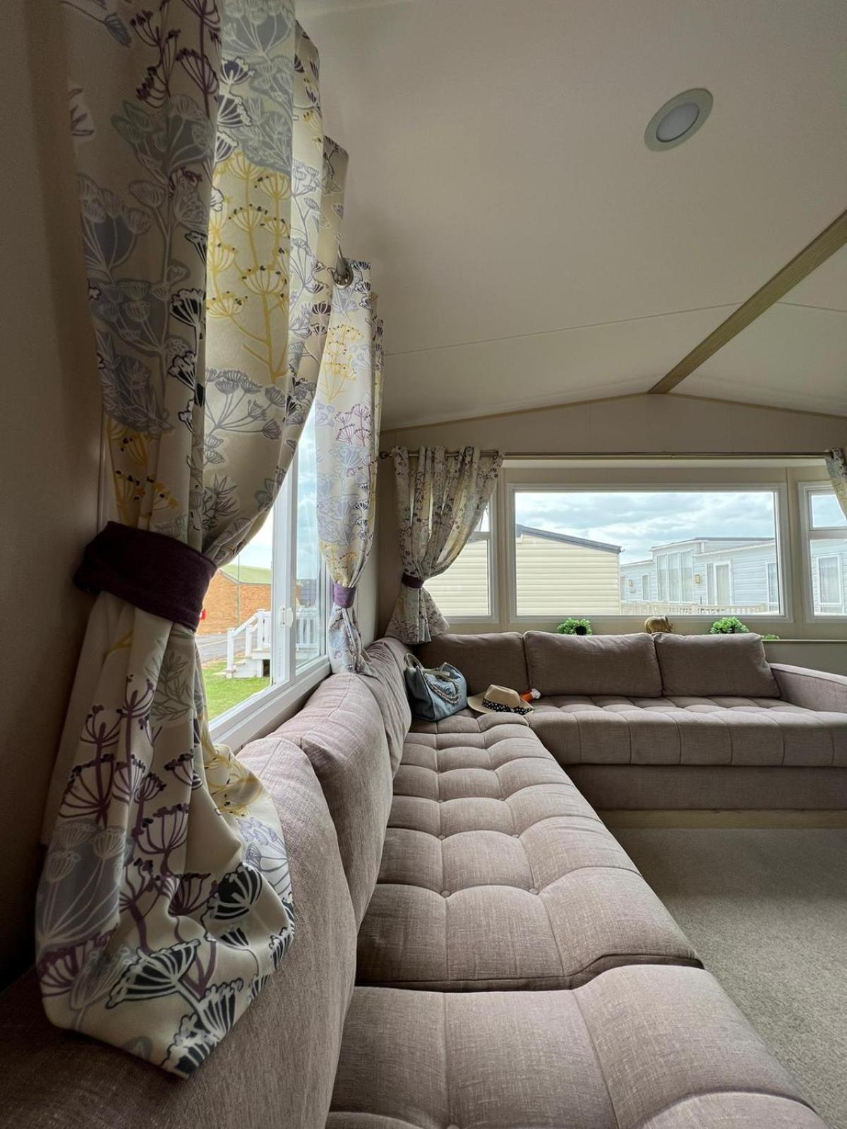 Luxurious Three Bedroom Caravan Jaywick Sands Kültér fotó